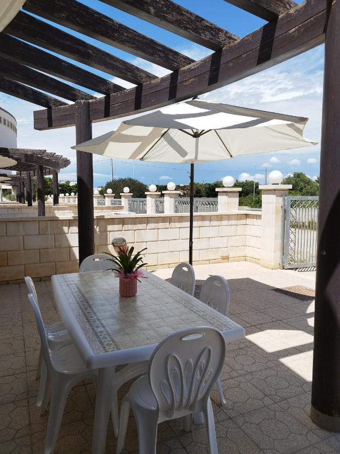Casa Vacanze Il Sorriso Di Emi Torre Suda Exterior foto