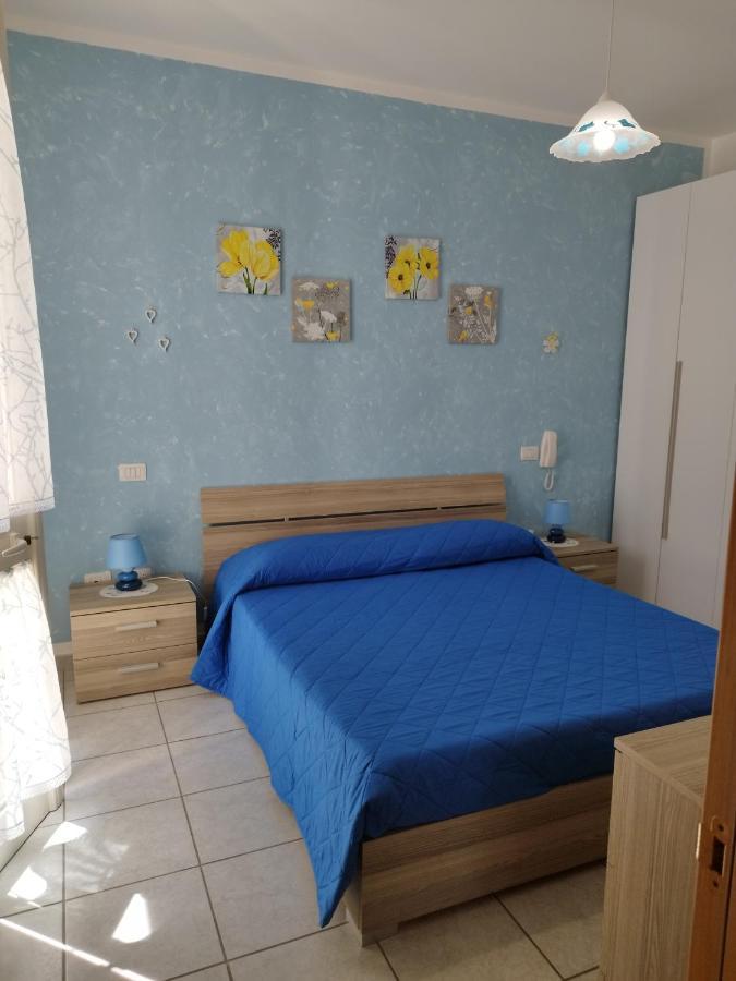 Casa Vacanze Il Sorriso Di Emi Torre Suda Exterior foto